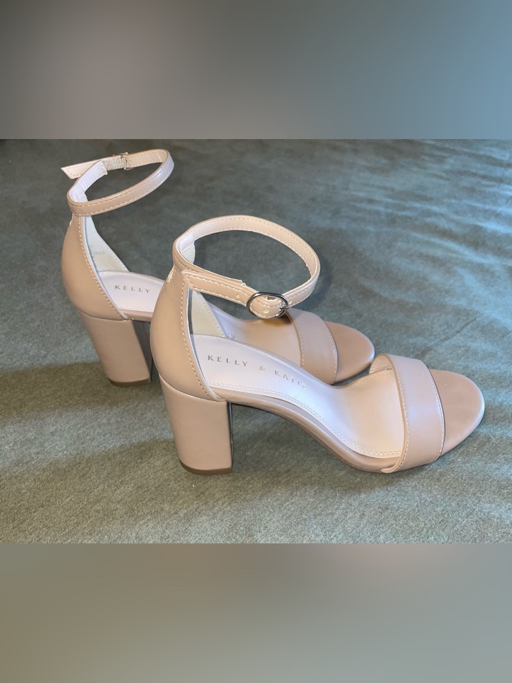 Kelly & Katie Tan Heels